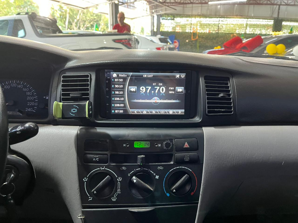 Toyota Corolla Prata