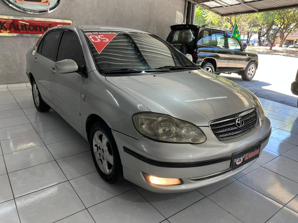 Toyota Corolla Prata