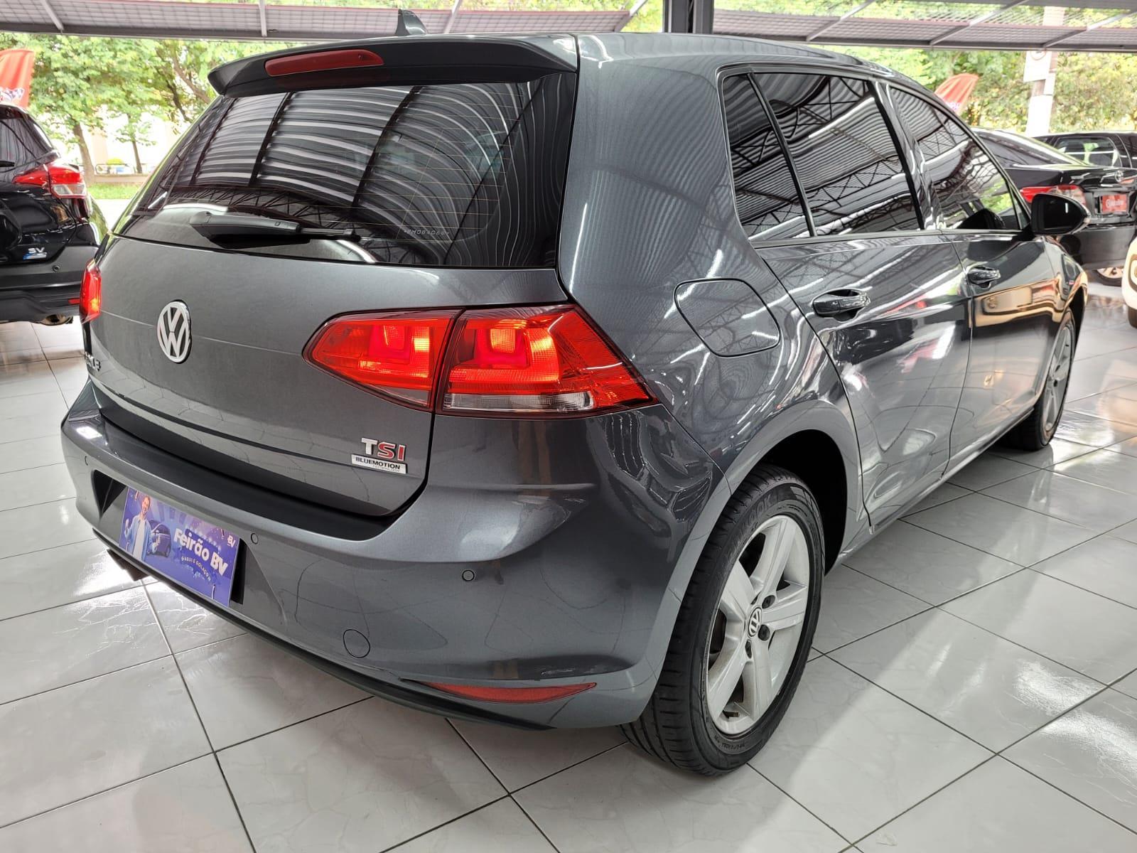 Volkswagen Golf Cinza