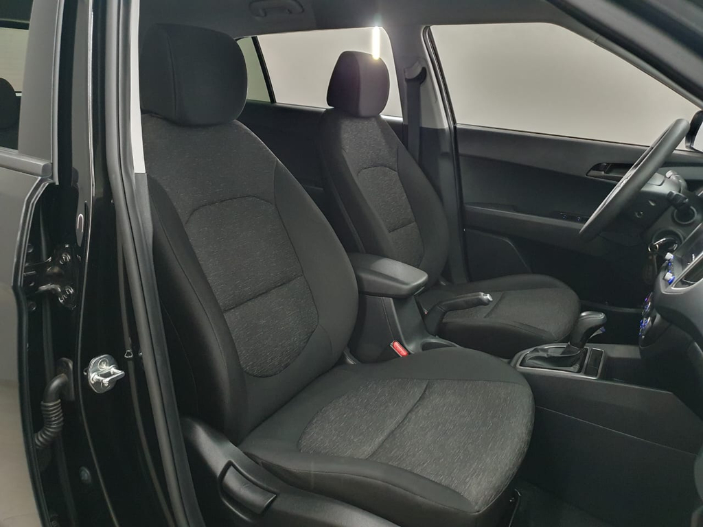Hyundai Creta Preto