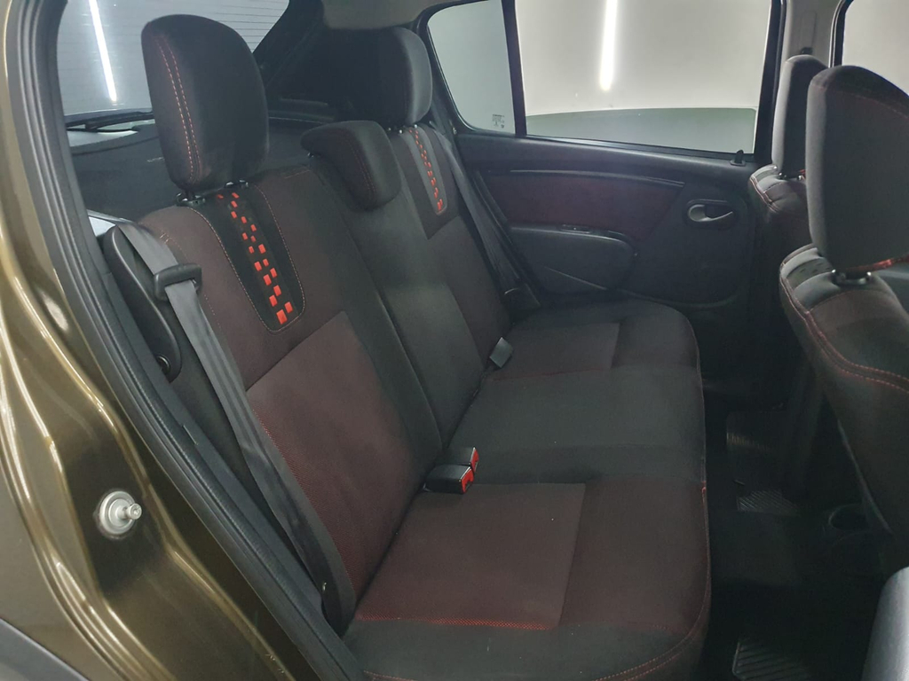 Renault Sandero Stepway Verde