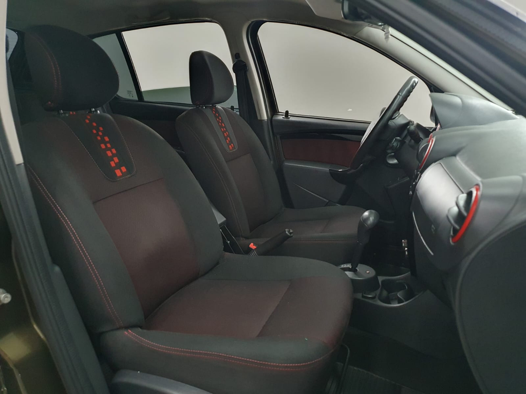 Renault Sandero Stepway Verde