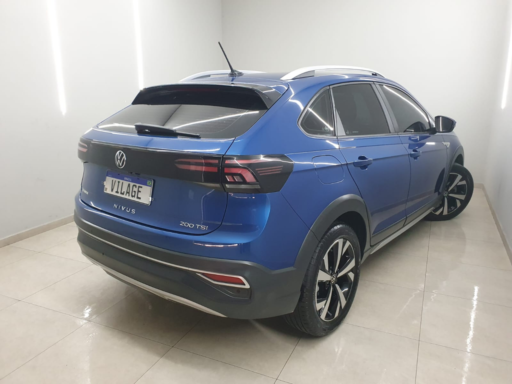 Volkswagen Nivus Azul