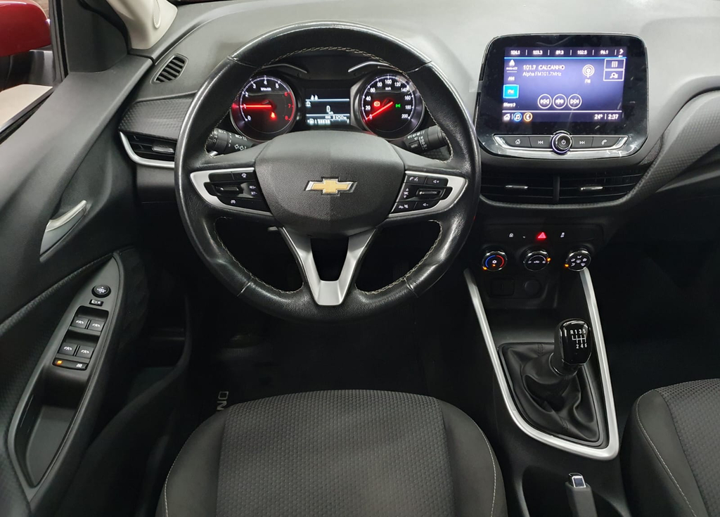 Chevrolet Onix Vermelho