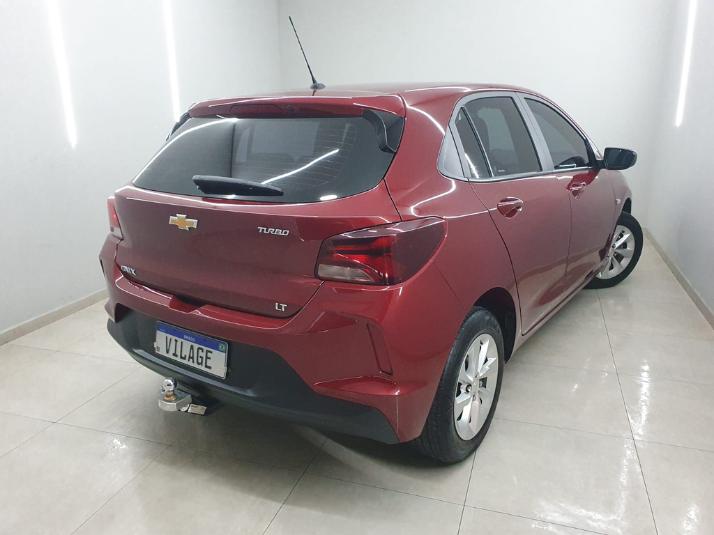 Chevrolet Onix Vermelho