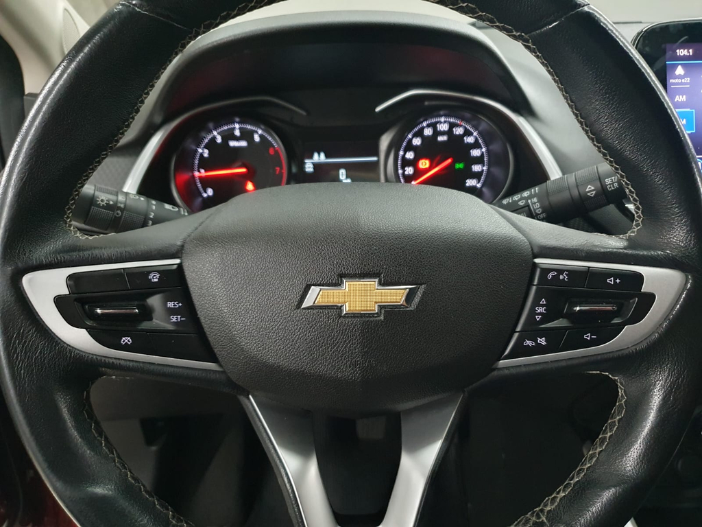 Chevrolet Onix Vermelho