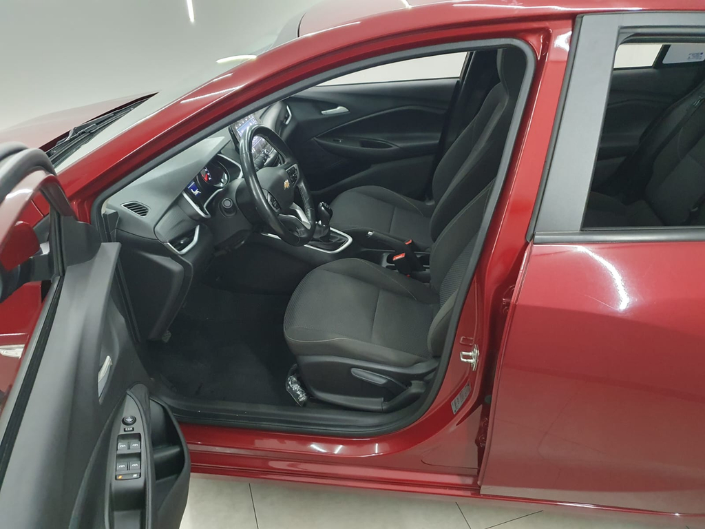 Chevrolet Onix Vermelho