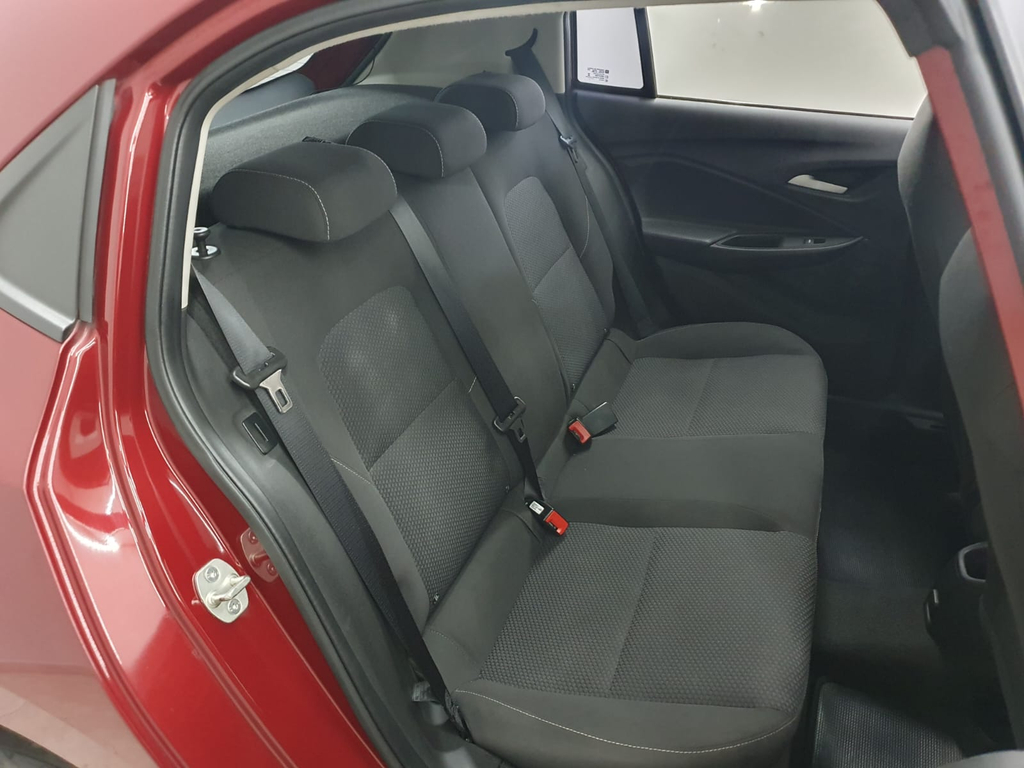 Chevrolet Onix Vermelho