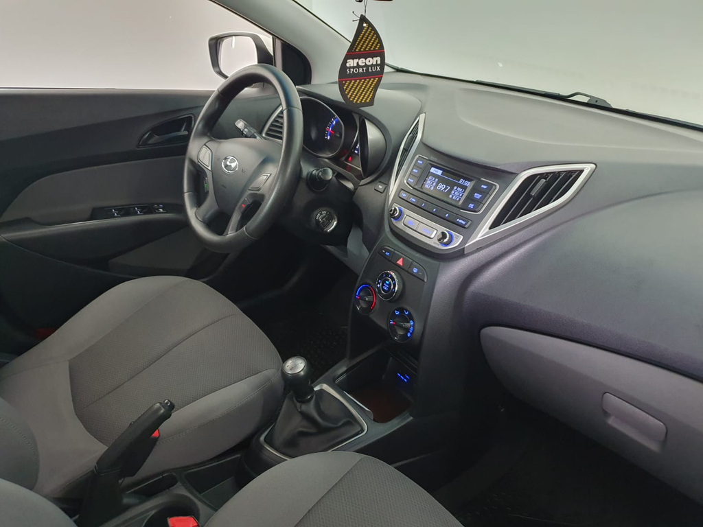 Hyundai HB20S Branco