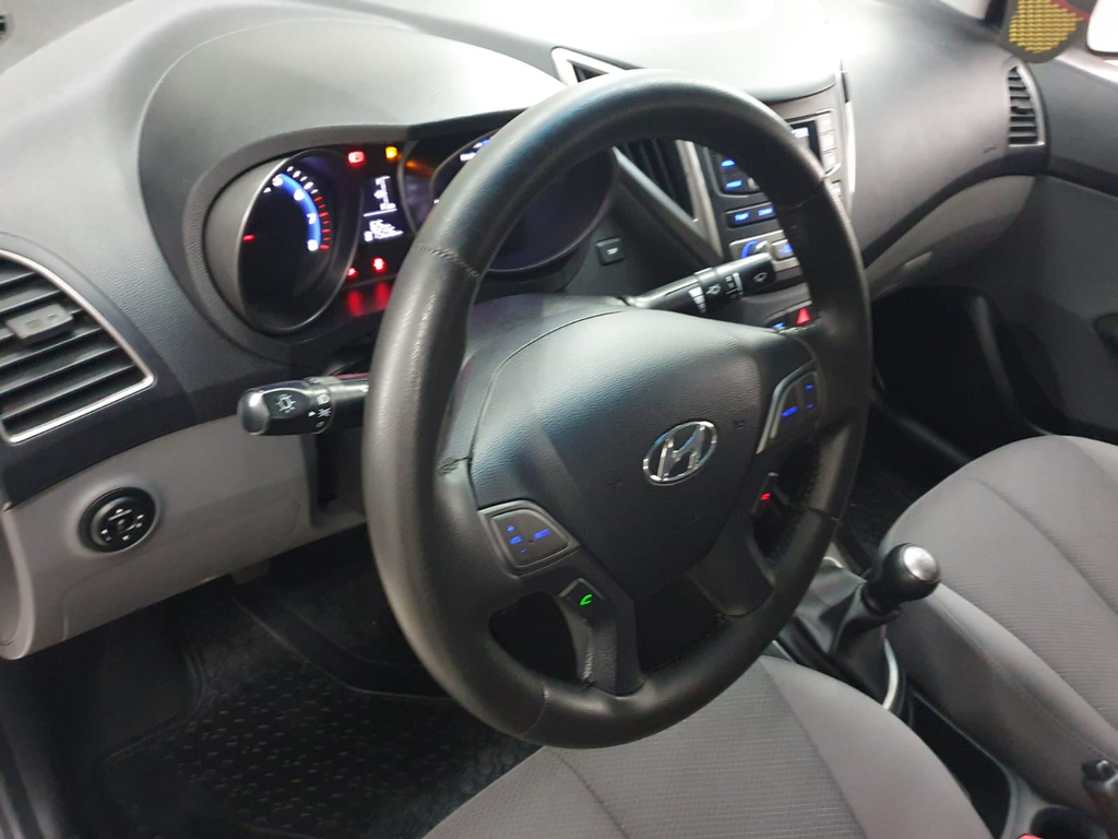 Hyundai HB20S Branco