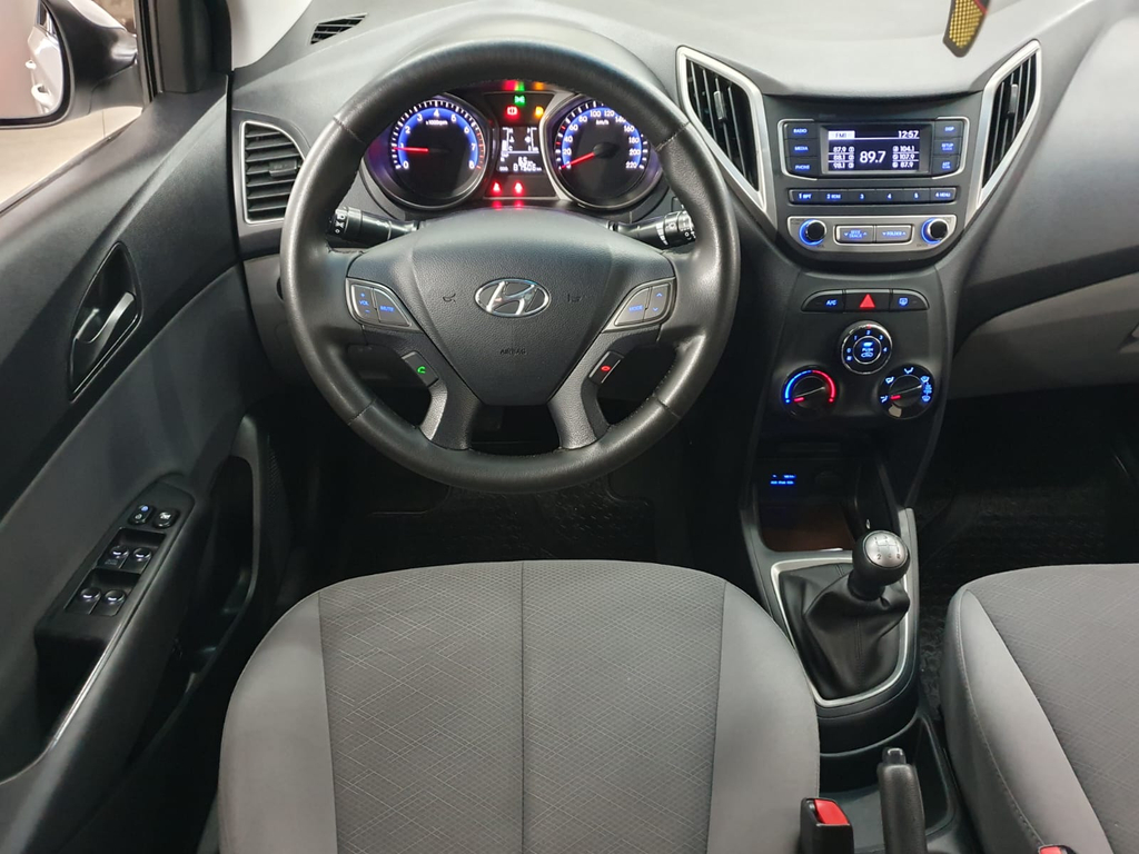 Hyundai HB20S Branco