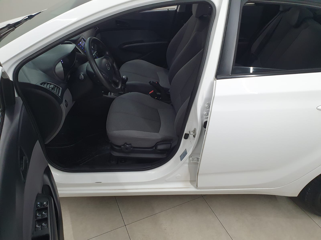 Hyundai HB20S Branco
