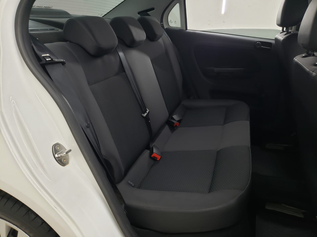 Volkswagen Voyage Branco