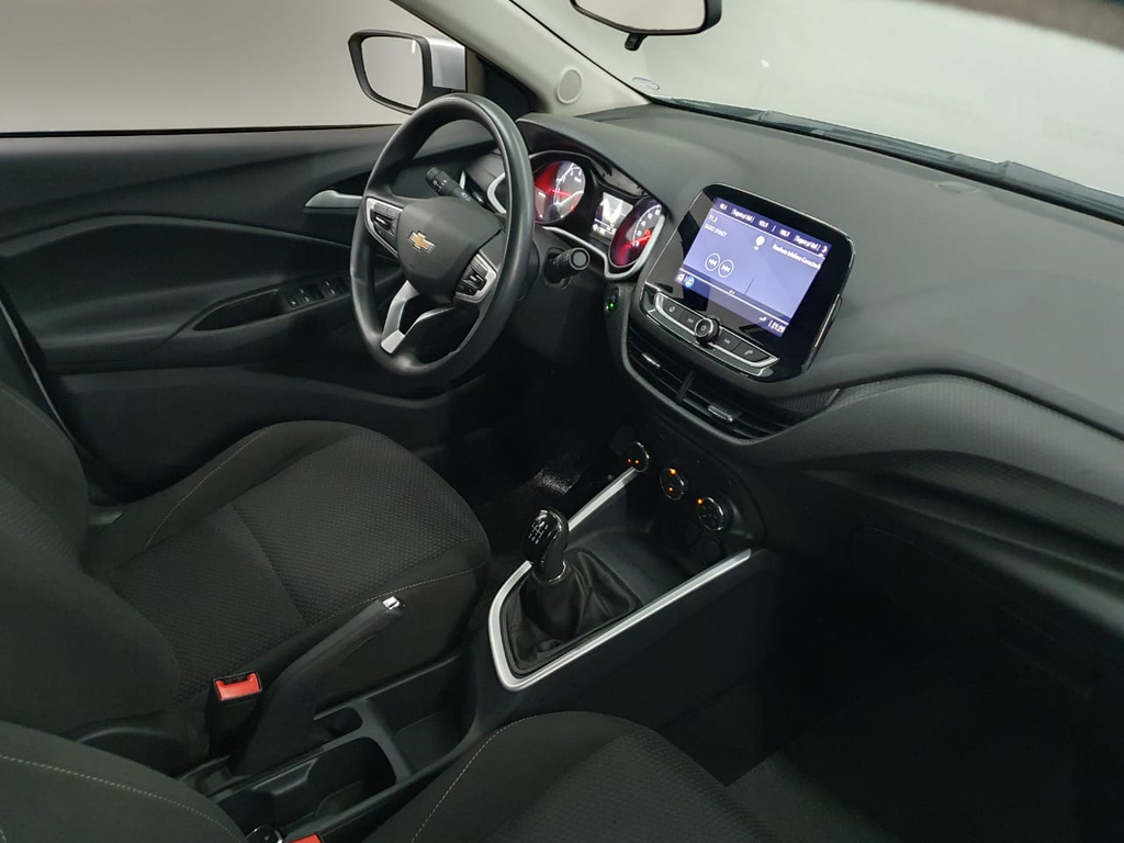 Chevrolet Onix Prata