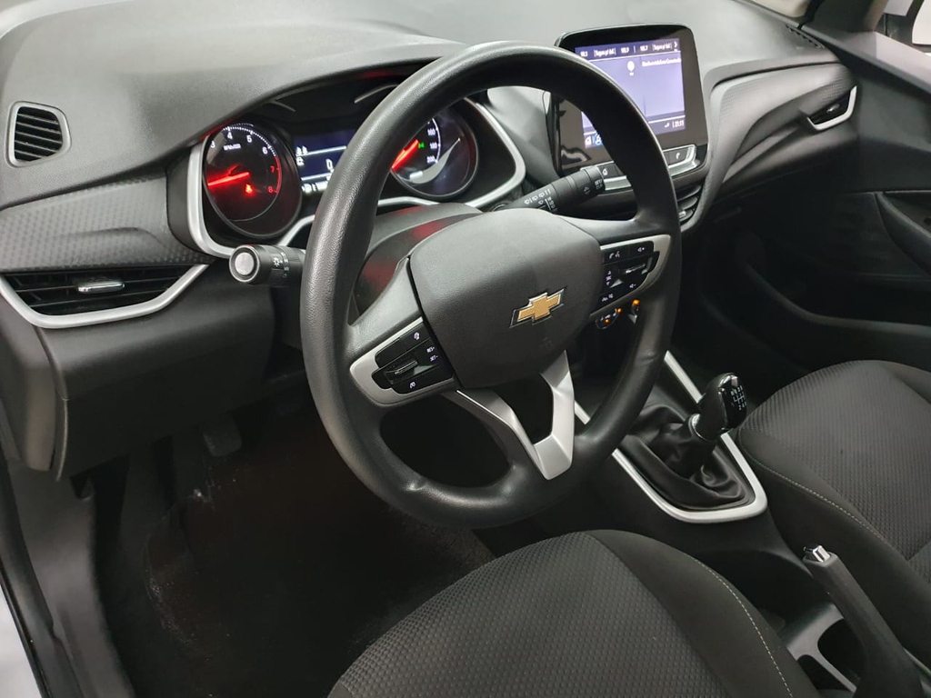 Chevrolet Onix Prata