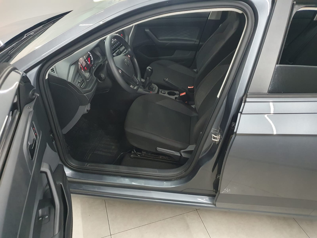 Volkswagen Polo Cinza