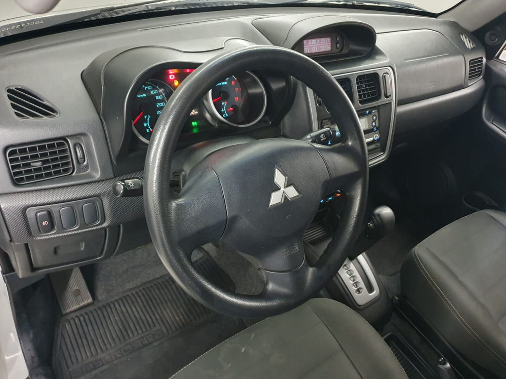 Mitsubishi Pajero TR4 Branco