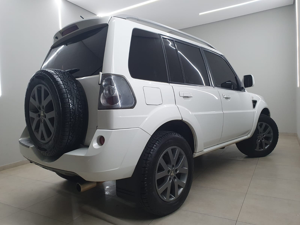 Mitsubishi Pajero TR4 Branco