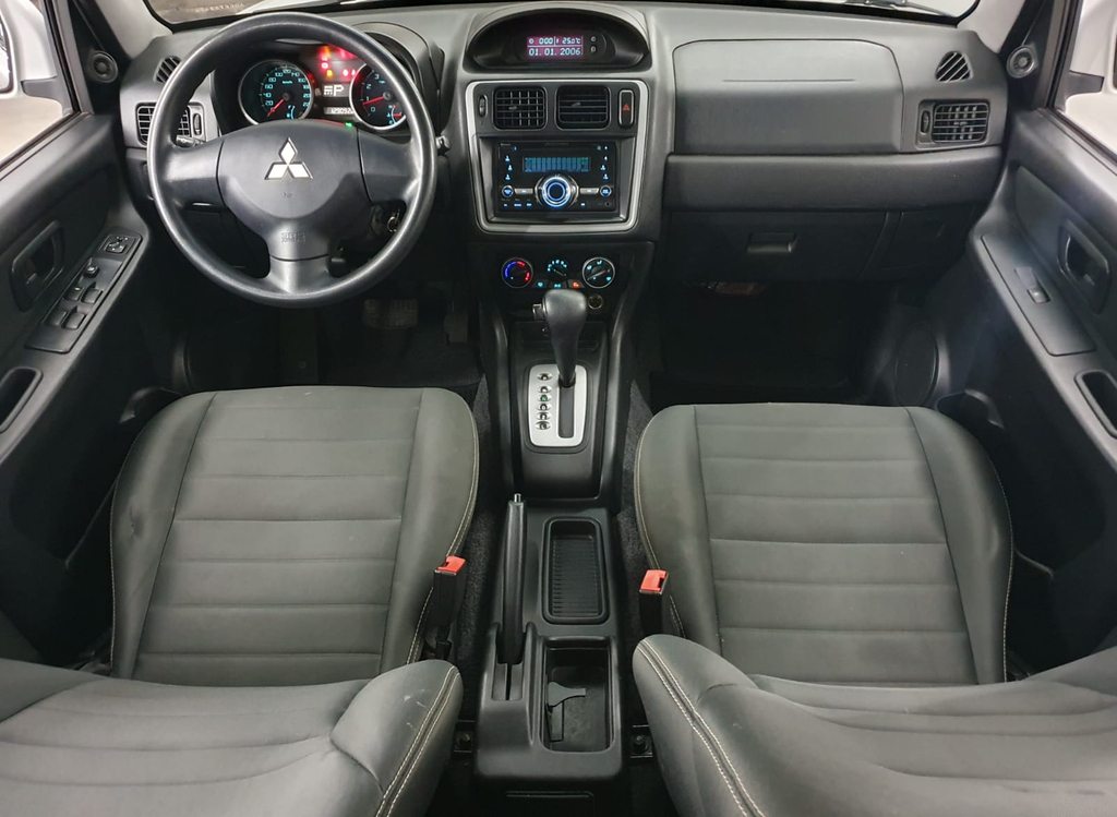 Mitsubishi Pajero TR4 Branco