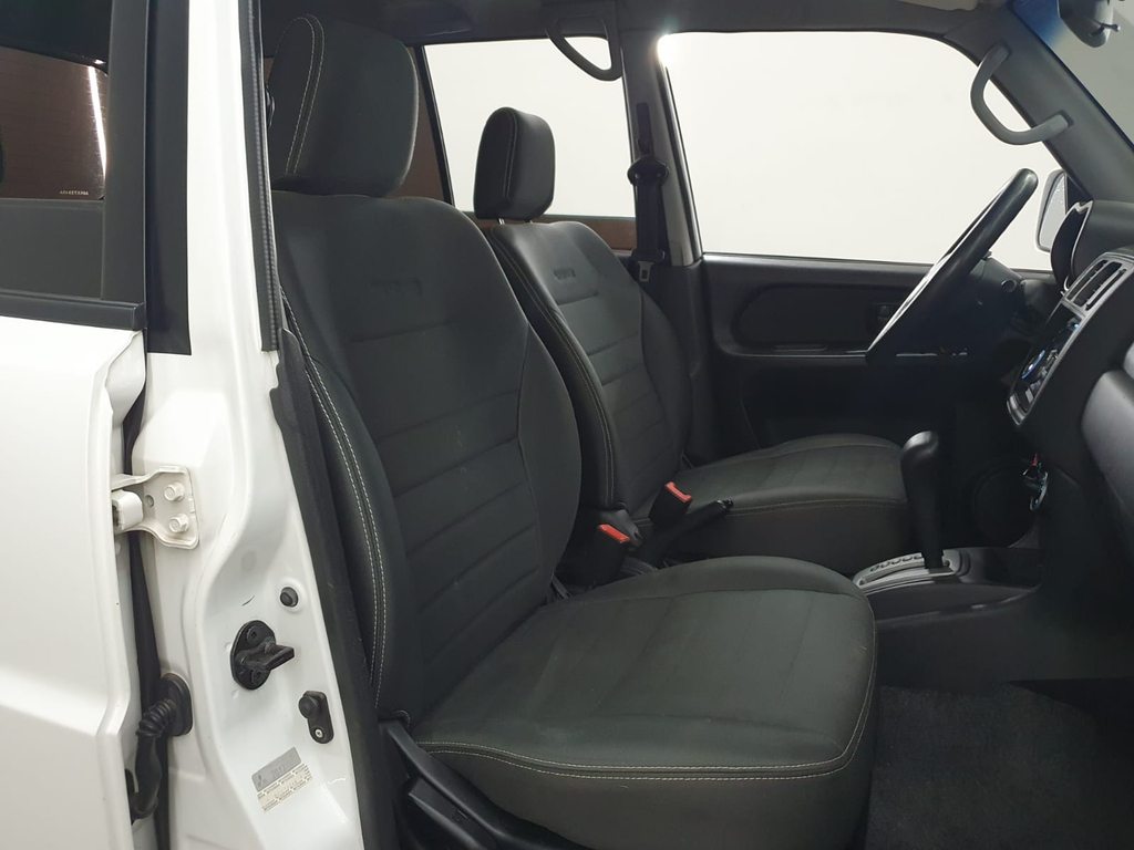 Mitsubishi Pajero TR4 Branco