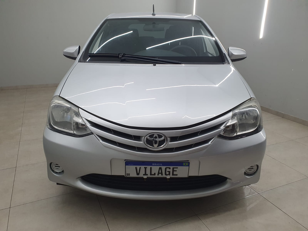 Toyota ETIOS Prata