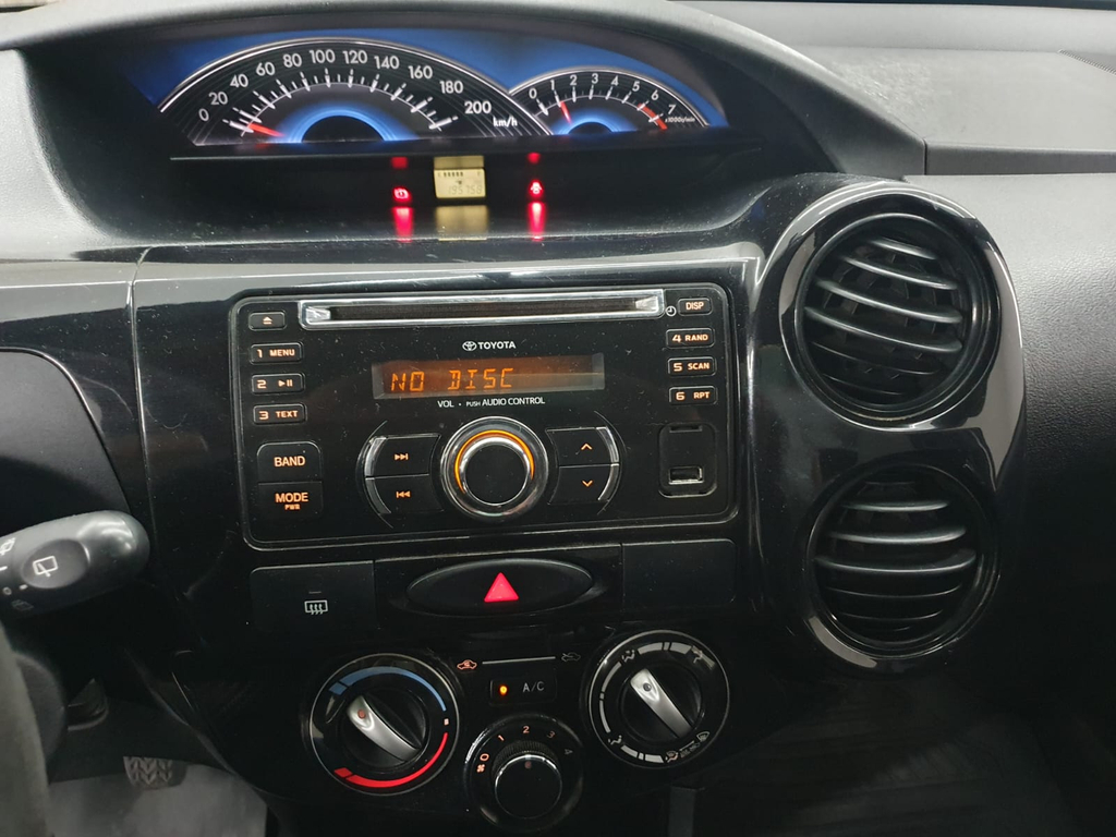 Toyota ETIOS Prata