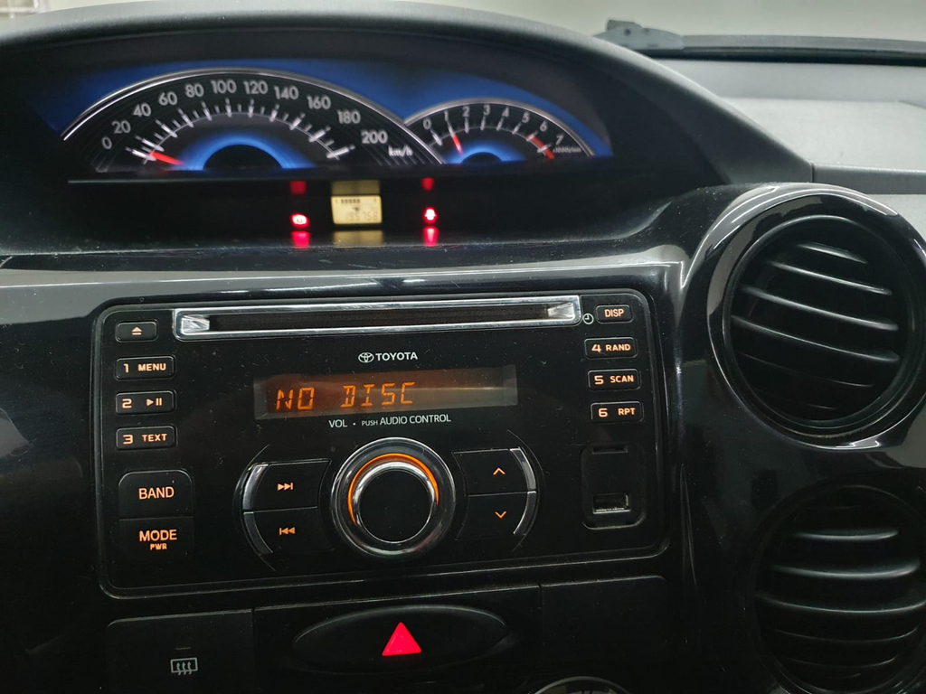Toyota ETIOS Prata