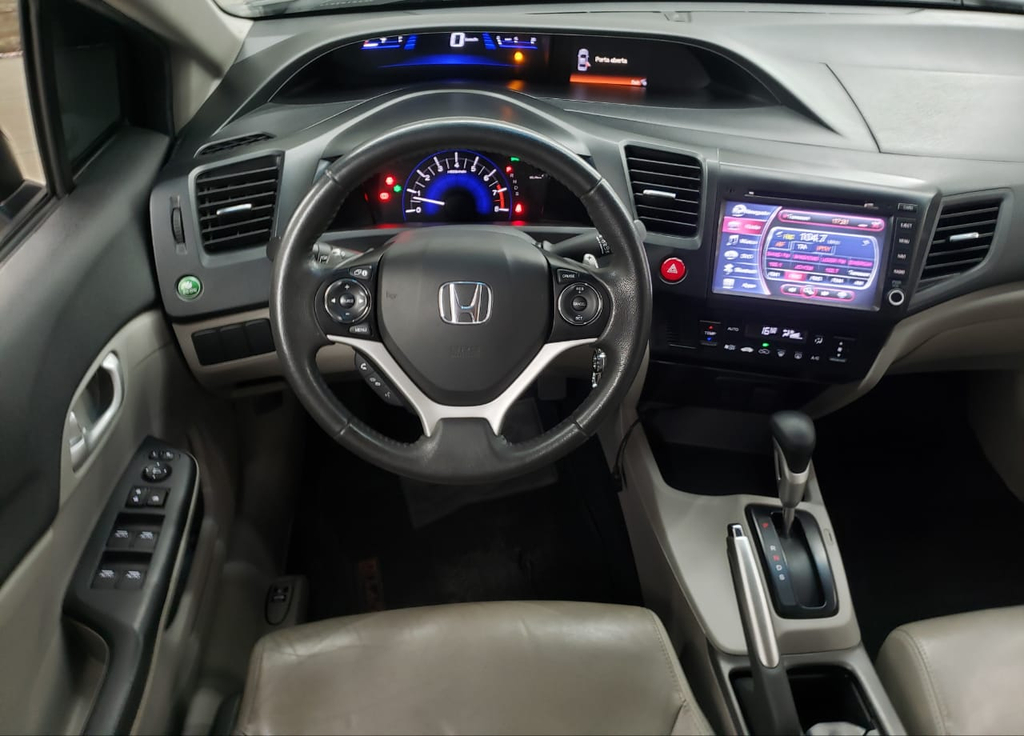 Honda Civic Preto