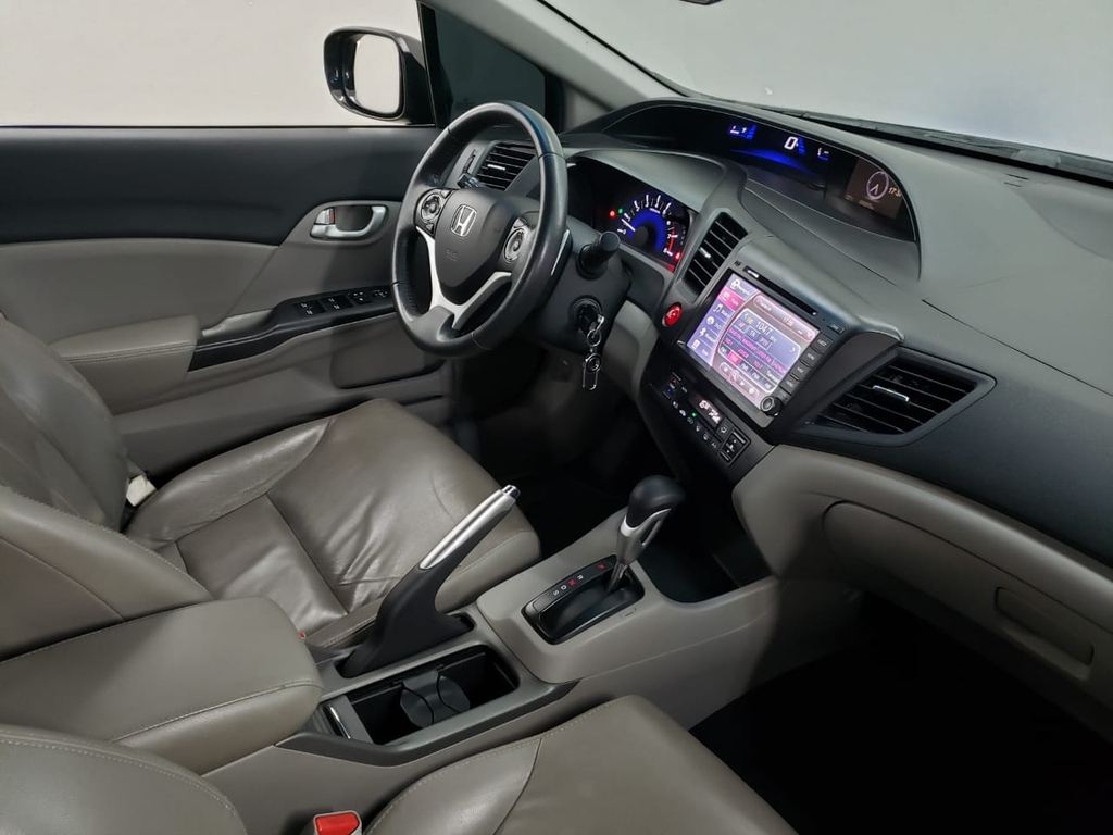 Honda Civic Preto