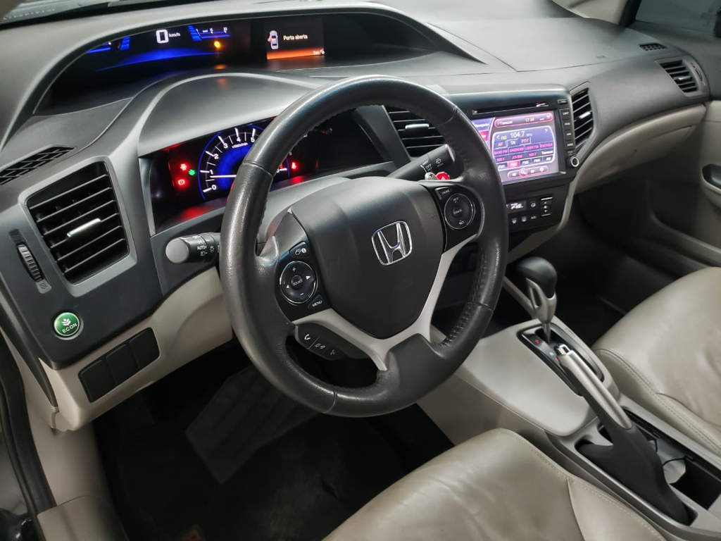 Honda Civic Preto