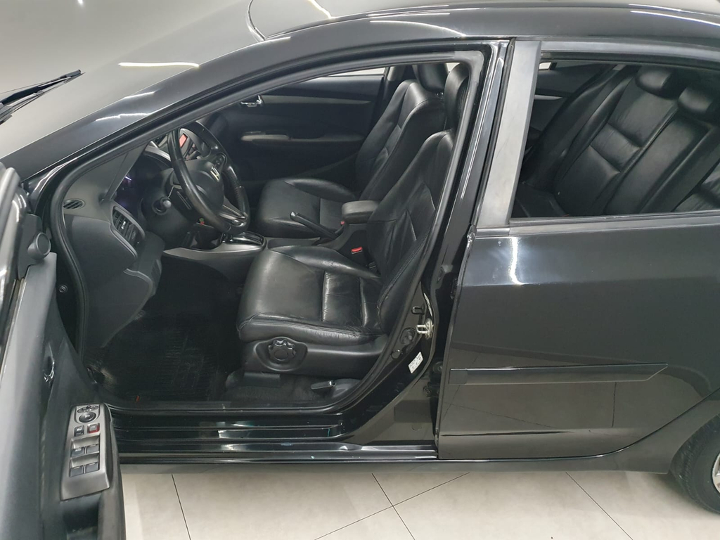 Honda City Preto
