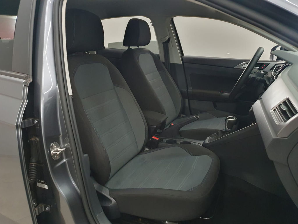 Volkswagen Nivus Cinza