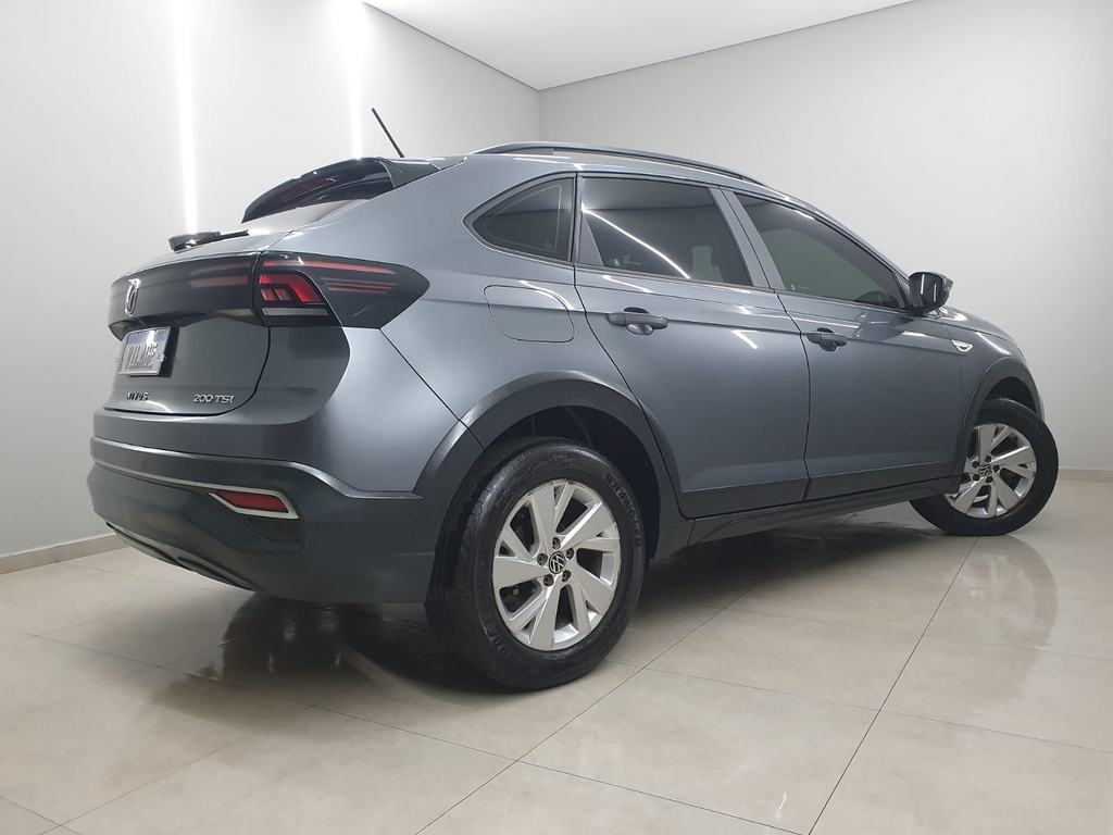 Volkswagen Nivus Cinza