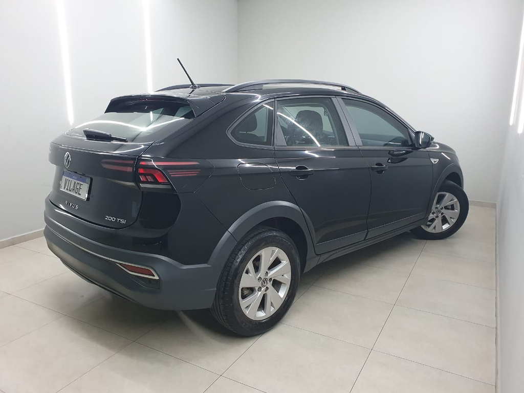 Volkswagen Nivus Preto