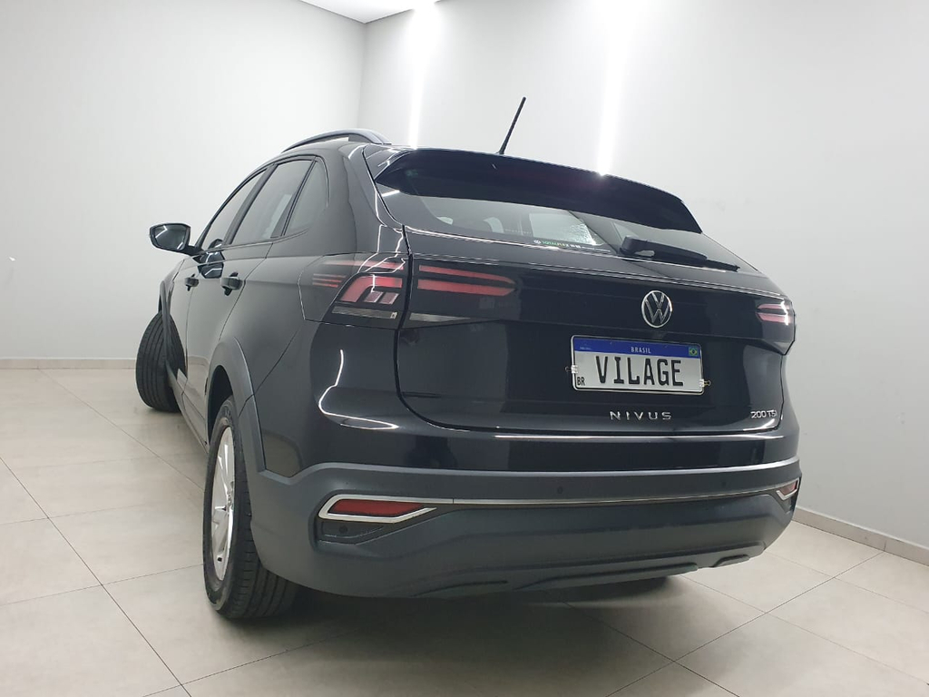 Volkswagen Nivus Preto