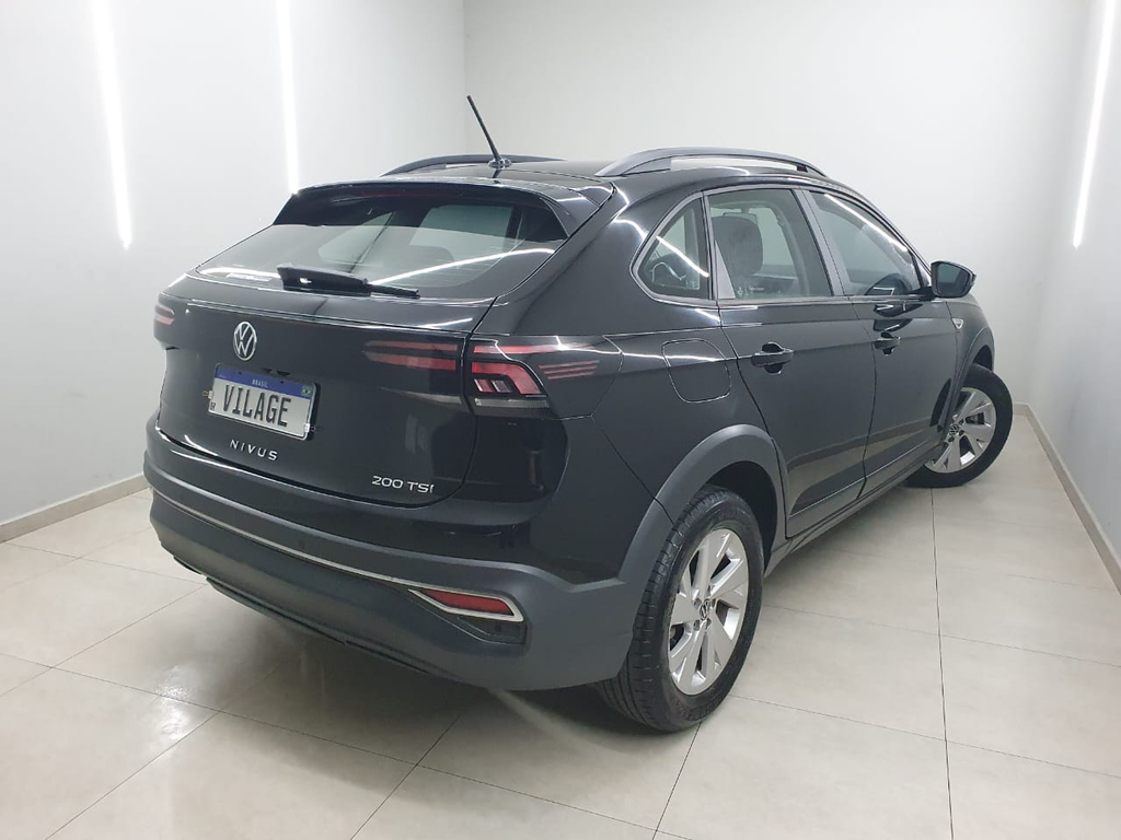 Volkswagen Nivus Preto