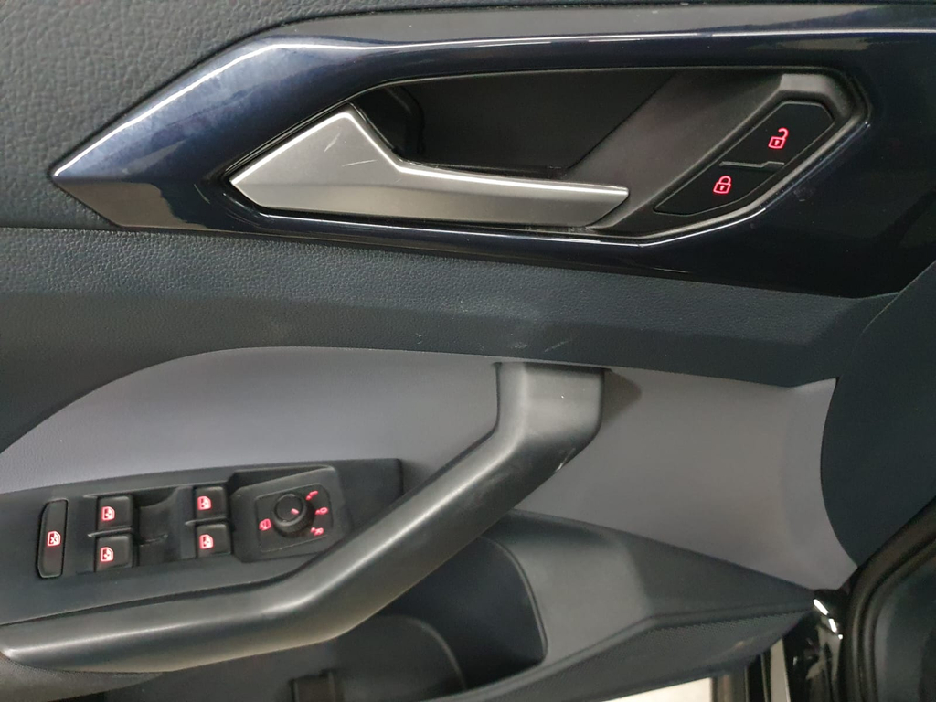 Volkswagen T-Cross Preto