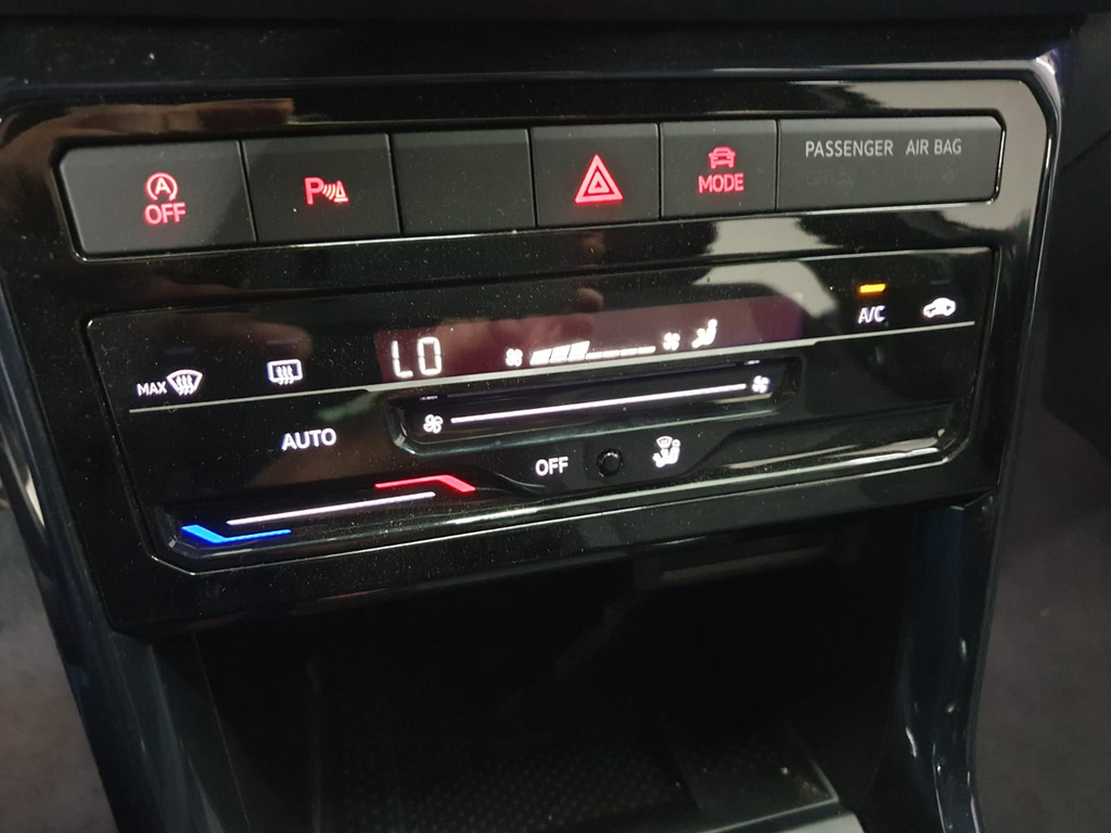 Volkswagen T-Cross Preto