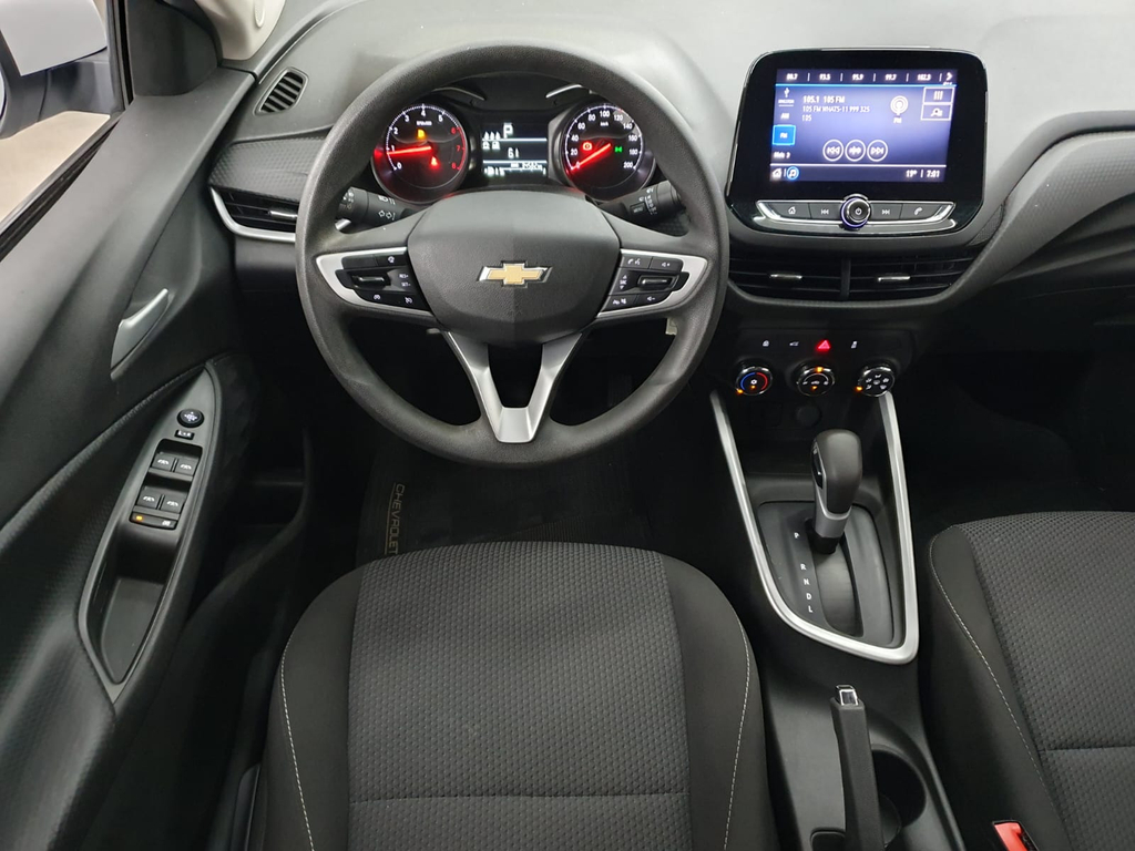 Chevrolet Onix Sedan Branco
