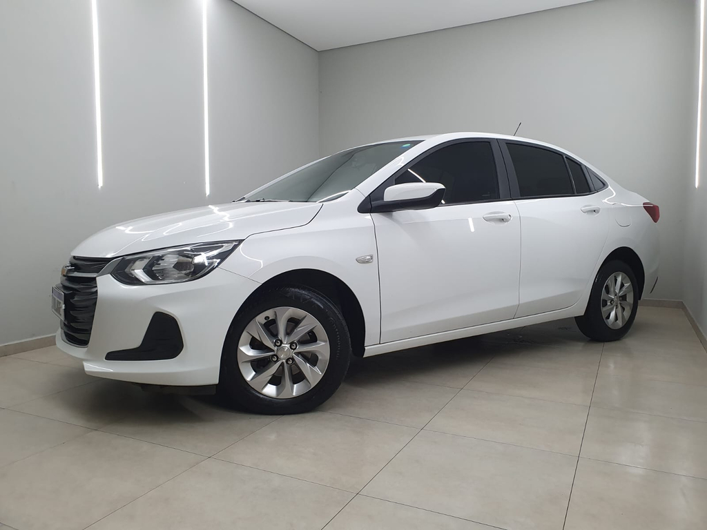 Chevrolet Onix Sedan Branco
