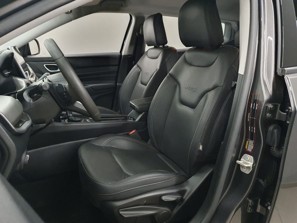 Jeep Compass Cinza