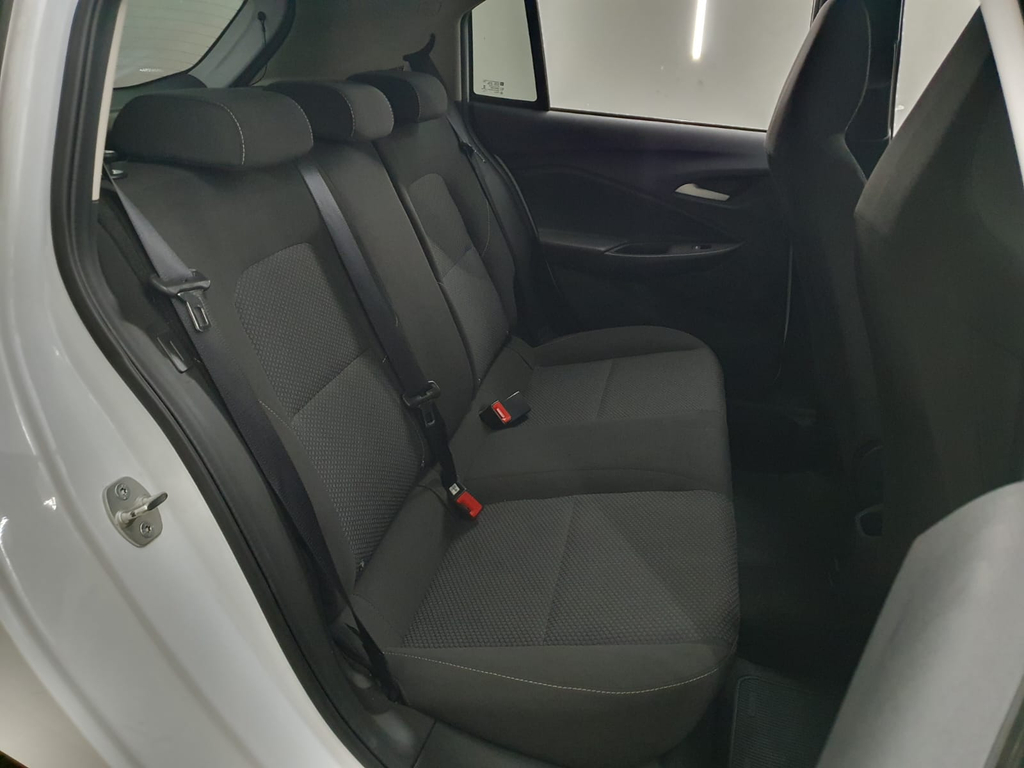 Chevrolet Onix Branco