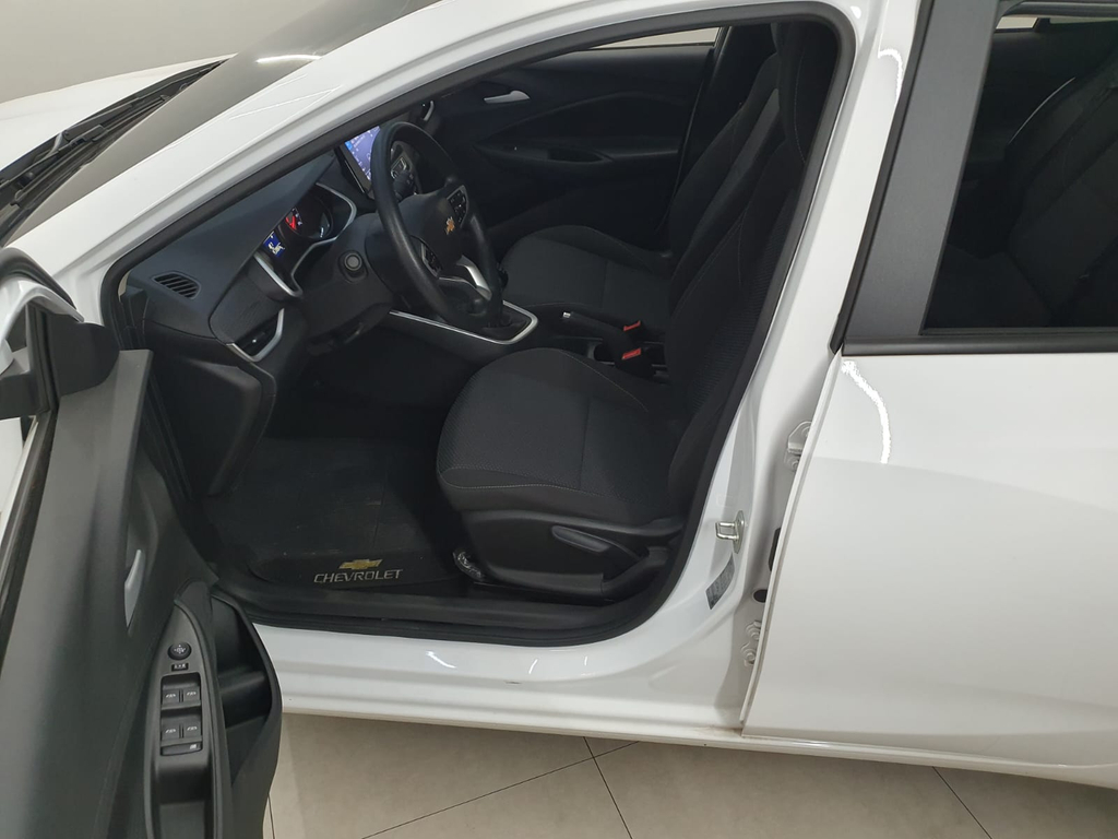 Chevrolet Onix Branco