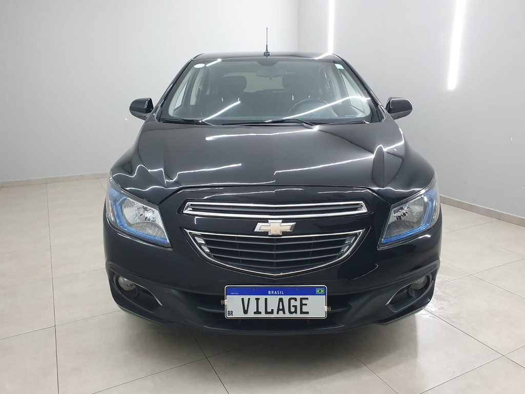 Chevrolet Onix Preto