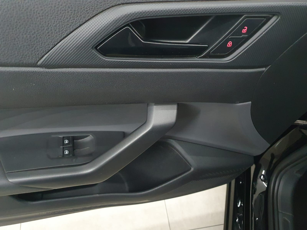 Volkswagen Polo Preto