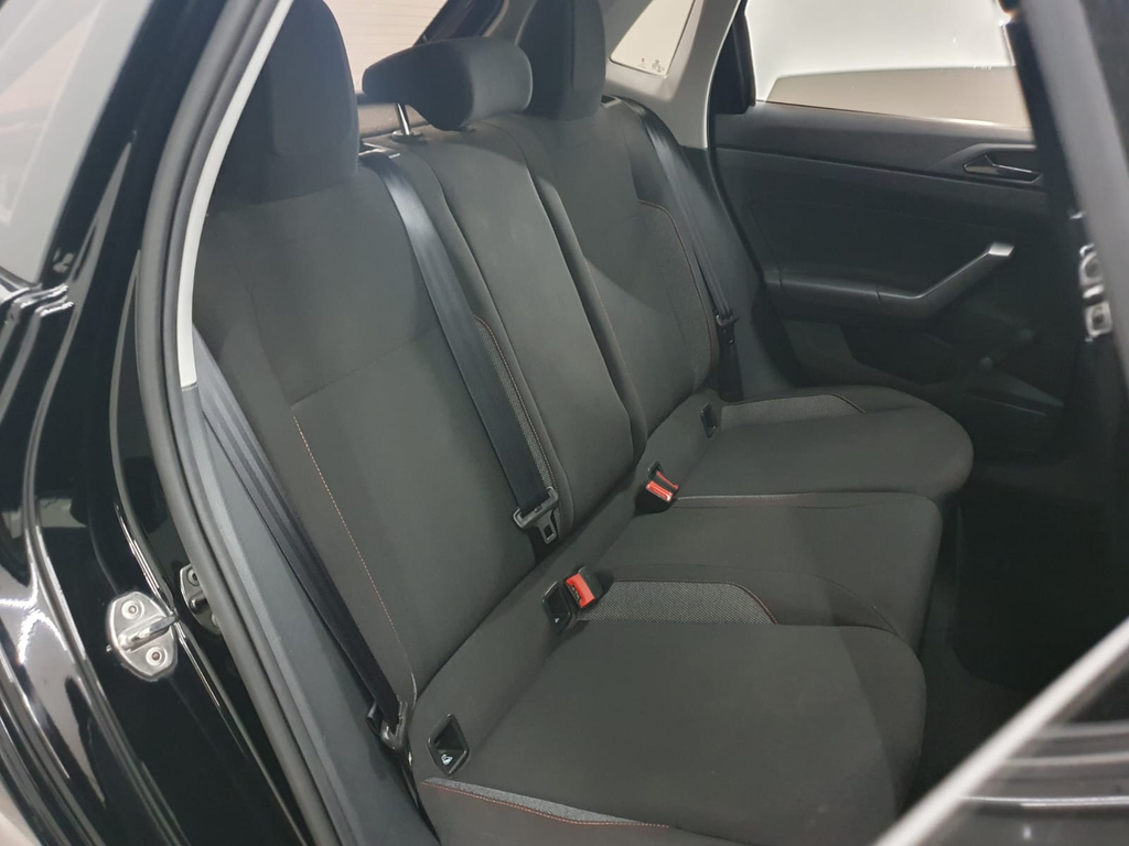 Volkswagen Polo Preto