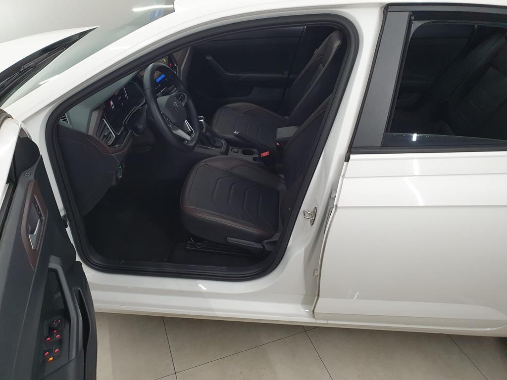Volkswagen Virtus Branco