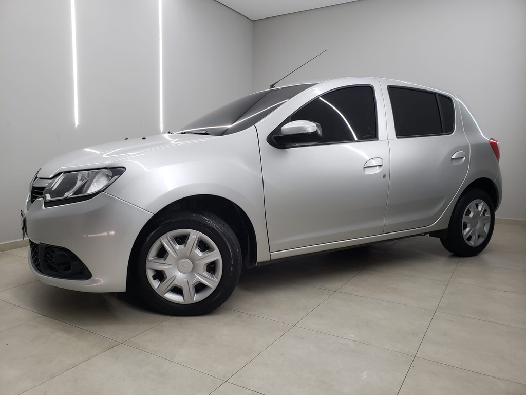 Renault Sandero Prata