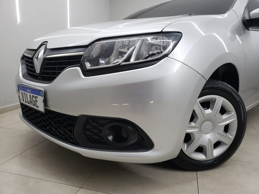 Renault Sandero Prata