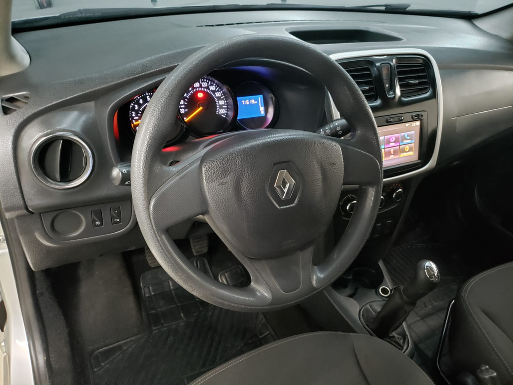 Renault Sandero Prata
